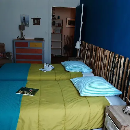 Le Clos Des Treilles Nocleg ze śniadaniem 3*