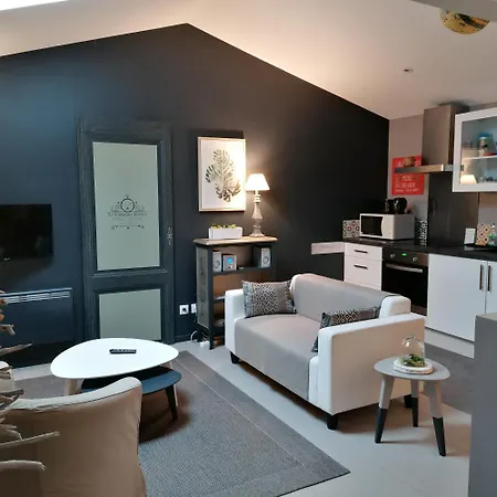 Frühstückspension Le Clos Des Treilles 3*